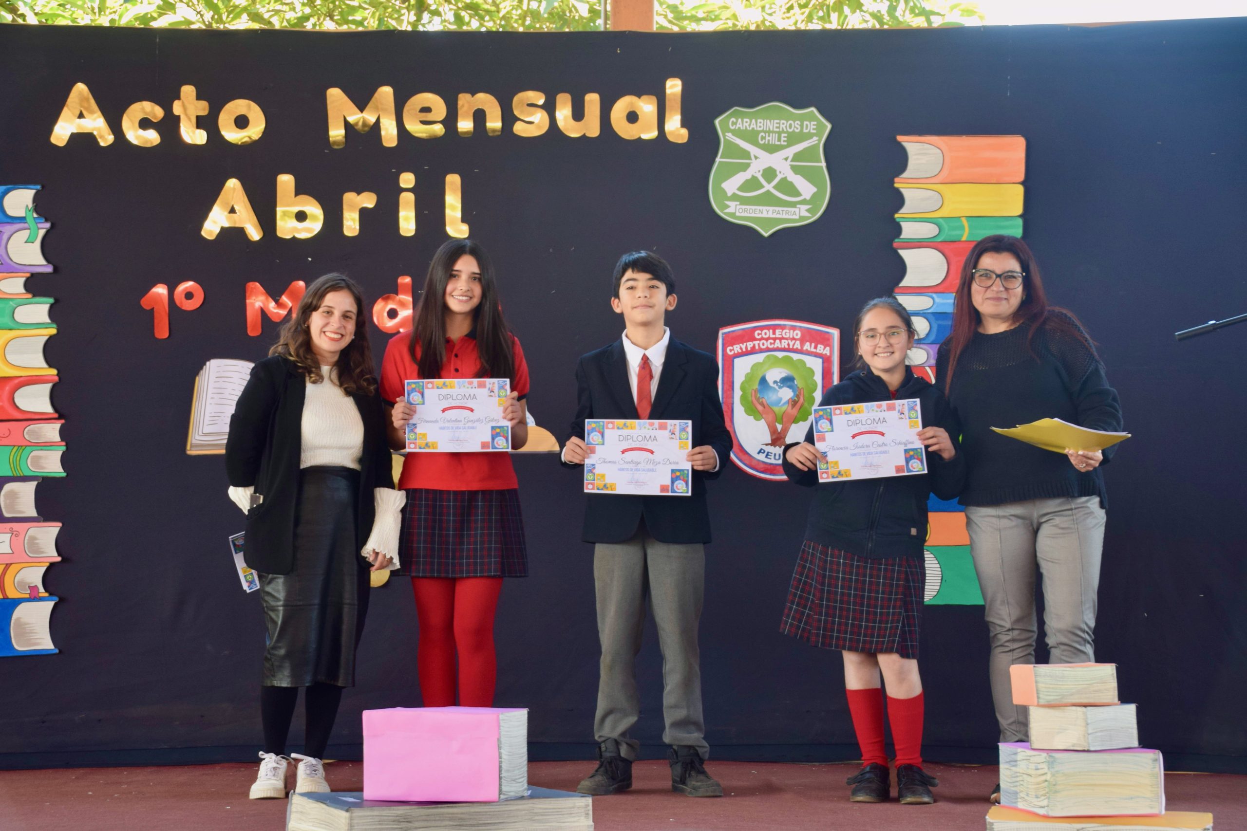 Lee más sobre el artículo ¡Hoy celebramos el Acto Mensual de Abril en el Colegio Cryptocarya Alba!