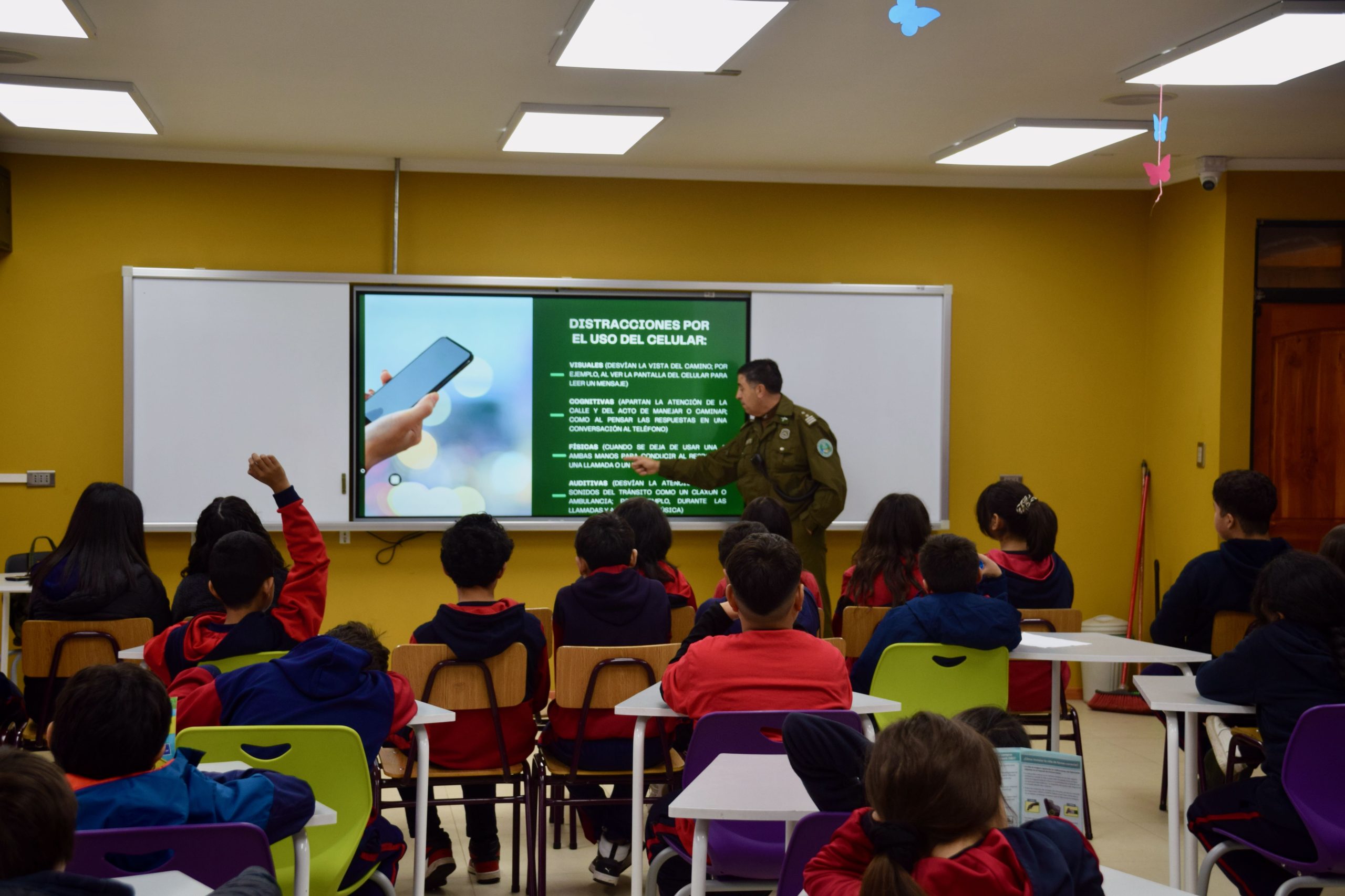 Lee más sobre el artículo Charla de Seguridad Vial en el marco de la Semana de la Seguridad Escolar